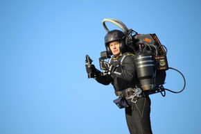 空飛ぶバイク Speeder JetPack