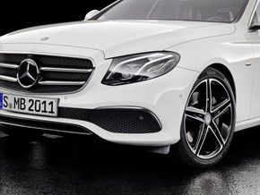 ベンツ Eクラス マイルドハイブリッド