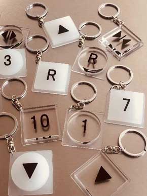 本物 エレベーター ボタン キーホルダー SHIMAX コレクション ネット 販売