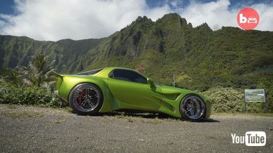 エグいボディラインにやんちゃなホイールがまた似合います