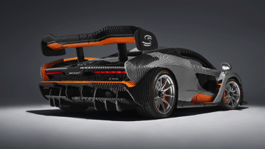 マクラーレン・セナ レゴ 原寸大