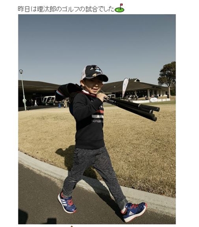 東尾理子 理汰郎 ゴルフ キャディー 世界ジュニアゴルフ選手権