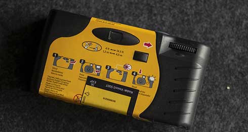コダック 中国製 KODAK ロゴ入り レンズ付き フィルム 偽造品 注意