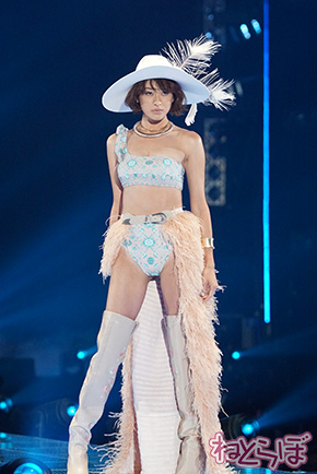 TGC 山田優 黒木麗奈 マギー