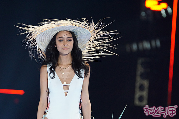 TGC 山田優 黒木麗奈 マギー