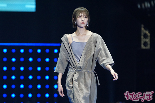 TGC 欅坂46 渡邉理佐 渡辺梨加 小林由依 土生瑞穂