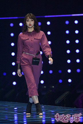 TGC 欅坂46 渡邉理佐 渡辺梨加 小林由依 土生瑞穂