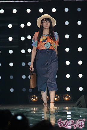 TGC 欅坂46 渡邉理佐 渡辺梨加 小林由依 土生瑞穂