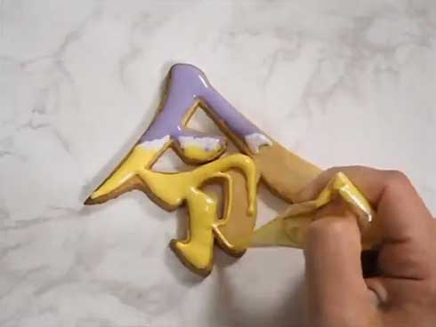 令和 イメージ アイシング クッキー 色 模様 デザイン 美しい 上岡麻美 お菓子