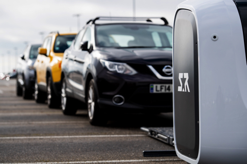 Stan 駐車場 管理 ロボット 空港