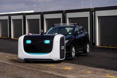 Stan 駐車場 管理 ロボット 空港