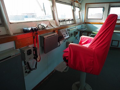 しらせの艦長席