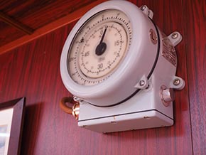 しらせの気圧計