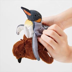 オウサマペンギンぬいぐるみ
