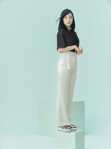 広瀬すず×earth music&ecology