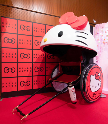 サンリオ 浅草 人力車