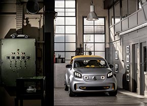 フォーイーズ＋