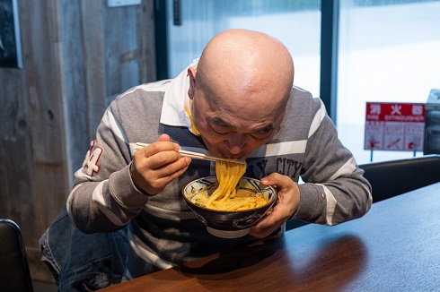 丸亀製麺うま辛担々うどんMAX