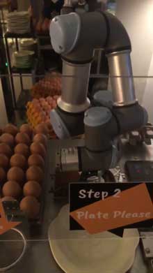 ホテル 全自動 オムレツ マシーン シンガポール ロボット アーム 料理 かわいい