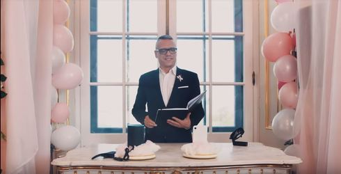 シリとアレクサの結婚式