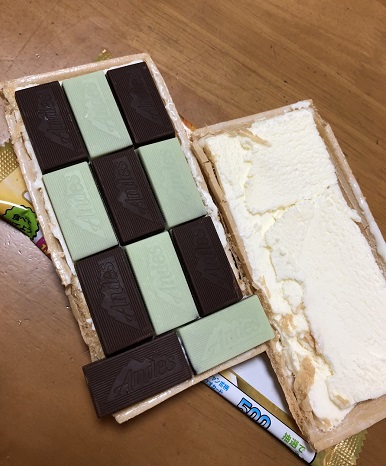 チョコミント　チョコ　バニラモナカ