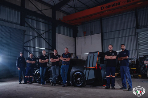 GT-R 日産自動車 ヒルクライム 2200馬力 1600馬力 魔改造