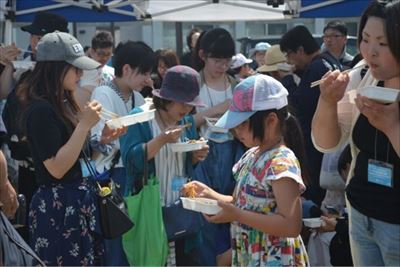 ペヤングソースやきそば超大盛