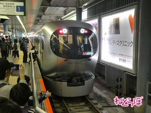 西武のLaview 東武の川越特急