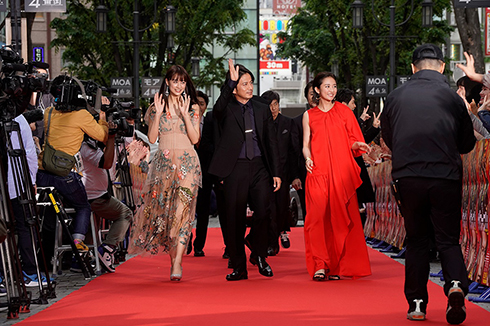 ザ・ファブル 岡田准一 福士蒼汰 佐藤浩市 向井理 柳楽優弥 安田顕 木村文乃 山本美月 木村了 Instagram