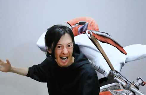 ジョジョ スタンド 再現 AR 拡張現実 キャラ 出現 攻撃 リアルタイム 反応 青絵