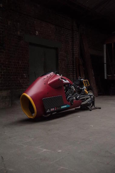 インディアン スカウト・ボバー ドラッグレース バイク カスタム