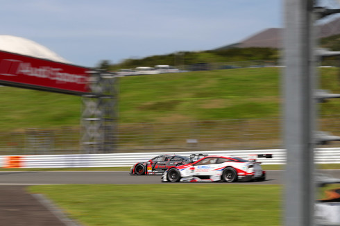 レーシングカー 流し撮り 方法