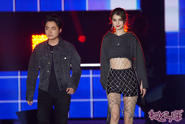 山田孝之 TAKUYA∞ UVERworld SKY-HI 