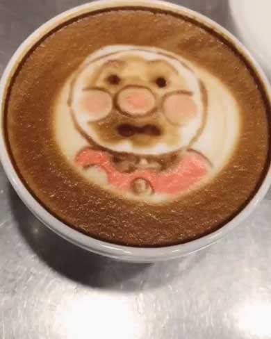アンパンマン ラテアート 新しい顔