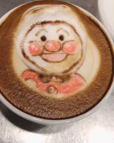 アンパンマン ラテアート 新しい顔