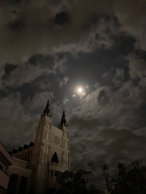 悪魔城ドラキュラ 結婚式場 iPhone 写真 マリベールスパイア