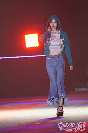 欅坂46 小林由依 渡辺梨加 渡邉理佐 土生瑞穂