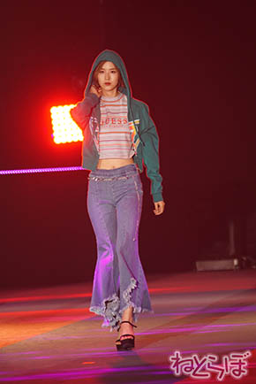 欅坂46 小林由依 渡辺梨加 渡邉理佐 土生瑞穂