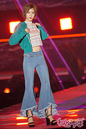 欅坂46 小林由依 渡辺梨加 渡邉理佐 土生瑞穂