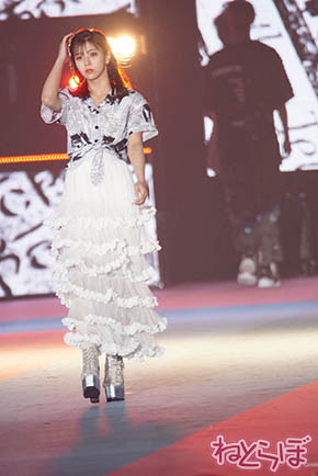 欅坂46 小林由依 渡辺梨加 渡邉理佐 土生瑞穂