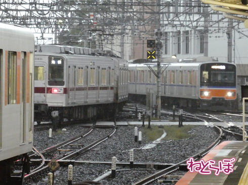 西武のLaview 東武の川越特急