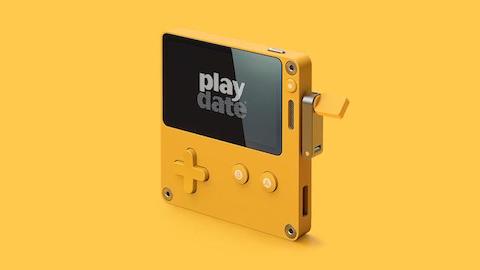 ぺん太　携帯ゲーム　当時物 ゲームしている感”、最高！ 携帯ゲーム機『Playdate』を触って