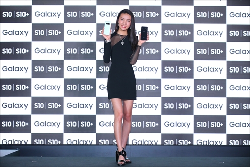 蜷川実花 koki Galaxy S10 イベント モデル 木村拓哉 工藤静香 スタイル
