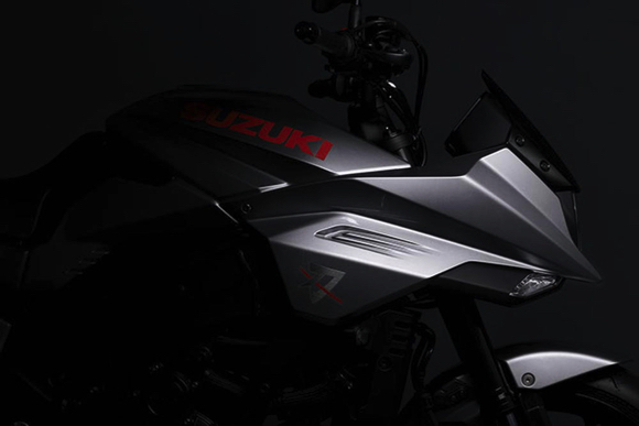 スズキ カタナ 新型 写真