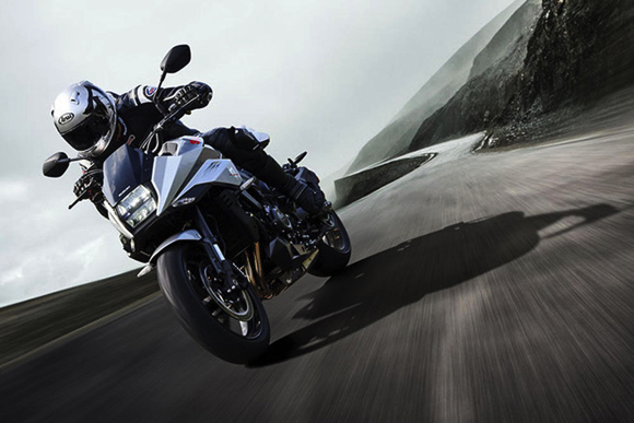 スズキ カタナ 新型 写真