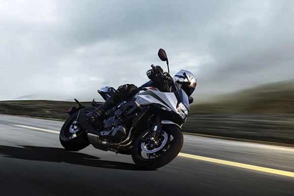 スズキ カタナ 新型 写真