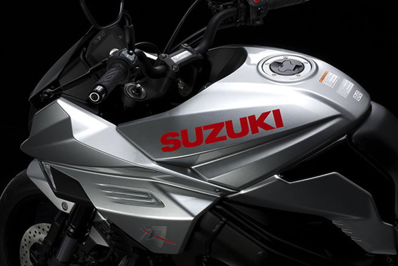 スズキ カタナ 新型 写真