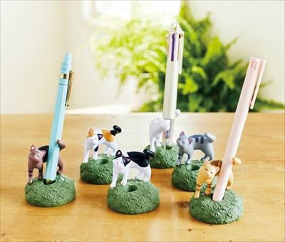 猫のペンスタンド