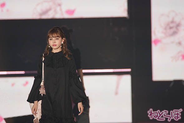 トリンドル ガルアワ