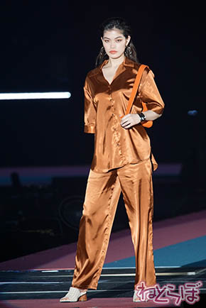 トリンドル ガルアワ